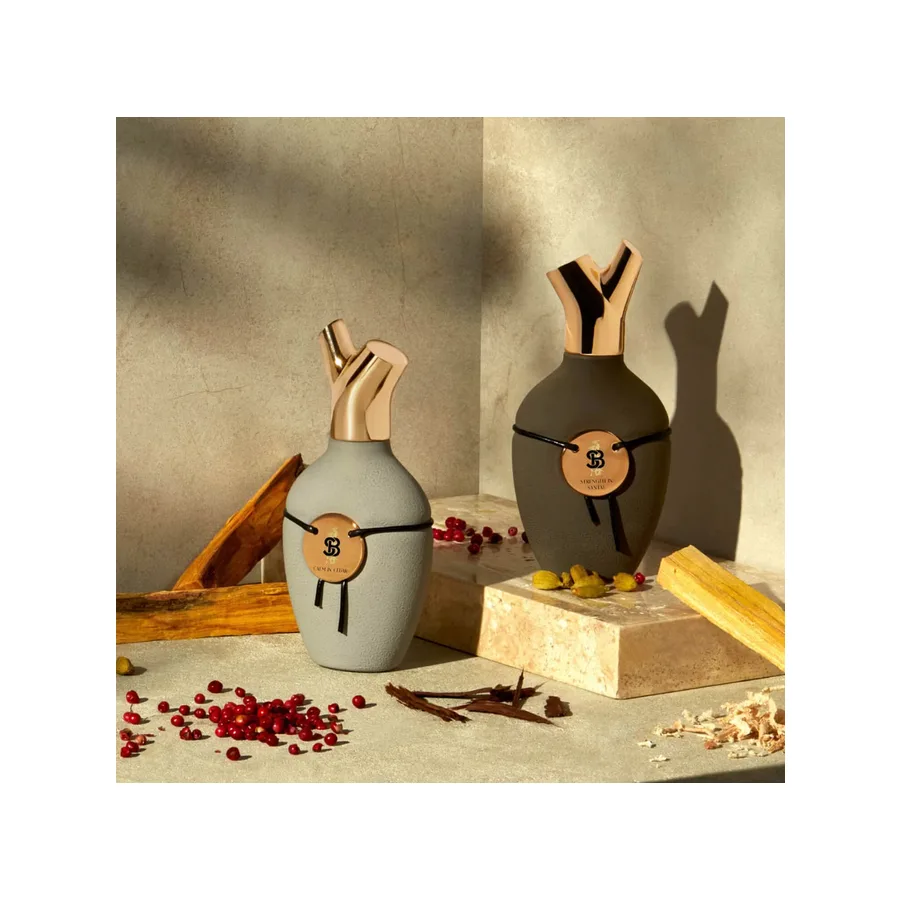 Scents Of Wood Calm in Cedar & Strength in Santal Bundle