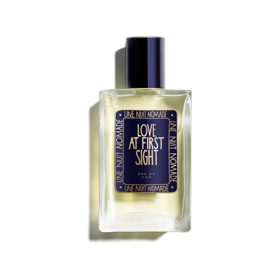Une Nuit Nomade Love At First Sight